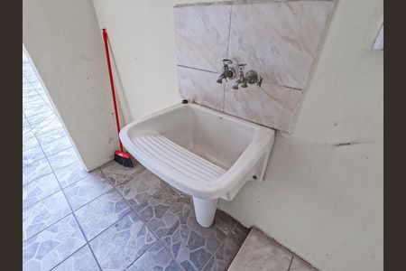 Casa para alugar com 60m², 1 quarto e 1 vaga
