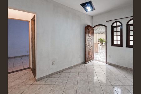 Casa para alugar com 60m², 1 quarto e 1 vaga