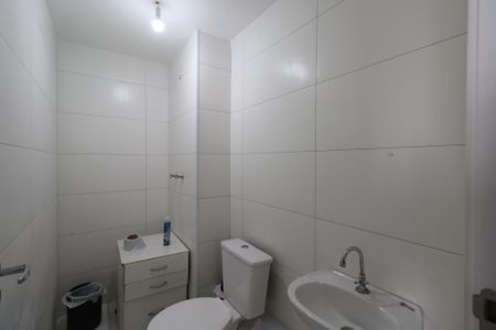 Apartamento à venda com 44m², 2 quartos e 1 vaga Apartamento à venda com 44m², 2 quartos e 1 vagaBanheiro