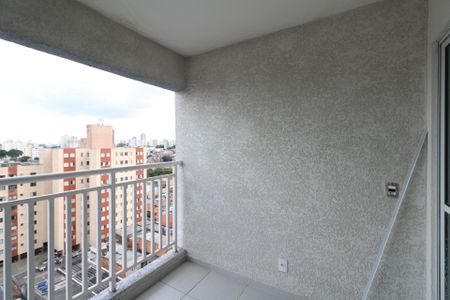 Apartamento à venda com 44m², 2 quartos e 1 vaga Apartamento à venda com 44m², 2 quartos e 1 vagaVaranda e Área de Serviço
