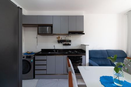Sala - Cozinha de apartamento para alugar com 2 quartos, 32m² em Jardim Celeste, São Paulo