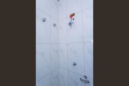 Banheiro de apartamento para alugar com 1 quarto, 45m² em Vila Mangalot, São Paulo
