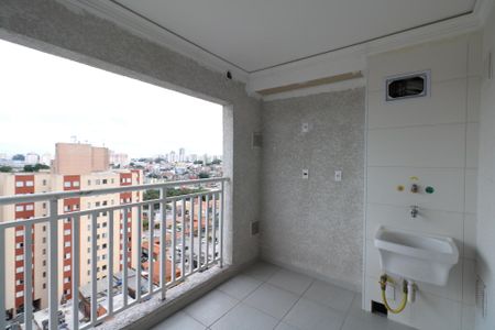Apartamento à venda com 44m², 2 quartos e 1 vaga Apartamento à venda com 44m², 2 quartos e 1 vagaVaranda e Área de Serviço