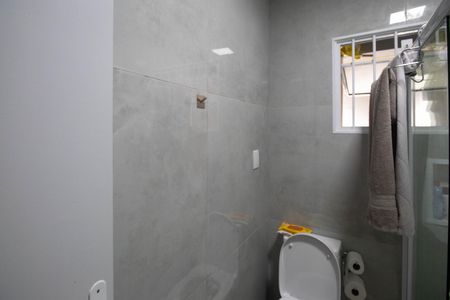 Banheiro 1 de casa à venda com 2 quartos, 178m² em Vila Pedra Branca, São Paulo
