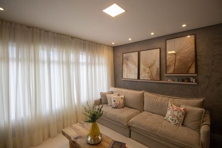 Casa à venda com 2 quartos, 178m² em Vila Pedra Branca, São Paulo