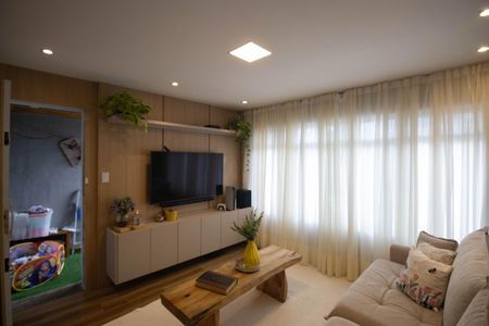 Sala de casa à venda com 2 quartos, 178m² em Vila Pedra Branca, São Paulo