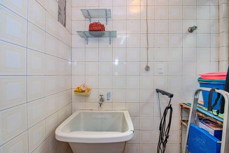 Cozinha e Área de Serviço de apartamento para alugar com 1 quarto, 40m² em Santa Cecília, Porto Alegre