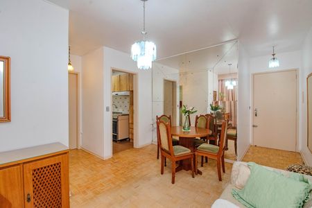 Sala de apartamento para alugar com 1 quarto, 40m² em Santa Cecília, Porto Alegre