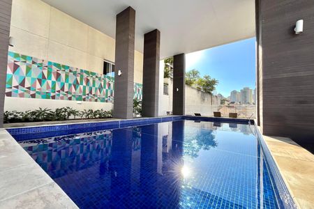 Apartamento à venda com 68m², 2 quartos e 1 vaga Apartamento à venda com 68m², 2 quartos e 1 vagaÁrea comum - Piscina