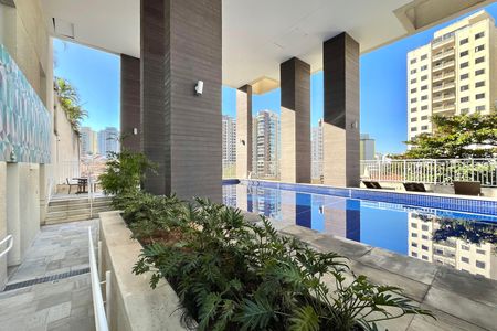Apartamento à venda com 68m², 2 quartos e 1 vaga Apartamento à venda com 68m², 2 quartos e 1 vagaÁrea comum - Piscina