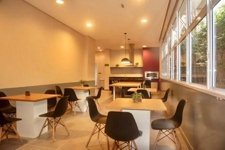 Apartamento à venda com 68m², 2 quartos e 1 vaga Apartamento à venda com 68m², 2 quartos e 1 vagaÁrea comum - Salão de festas