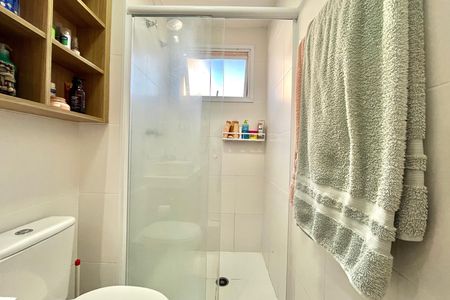 Apartamento à venda com 68m², 2 quartos e 1 vaga Apartamento à venda com 68m², 2 quartos e 1 vagaBanheiro da Suíte