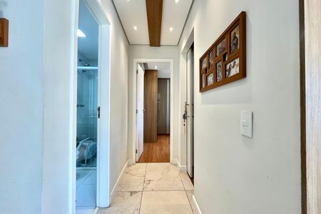 Apartamento à venda com 68m², 2 quartos e 1 vaga Apartamento à venda com 68m², 2 quartos e 1 vagaCorredor