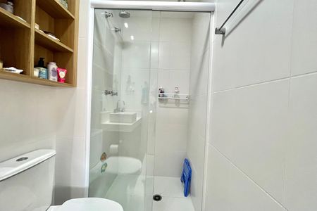 Apartamento à venda com 68m², 2 quartos e 1 vaga Apartamento à venda com 68m², 2 quartos e 1 vagaBanheiro Corredor