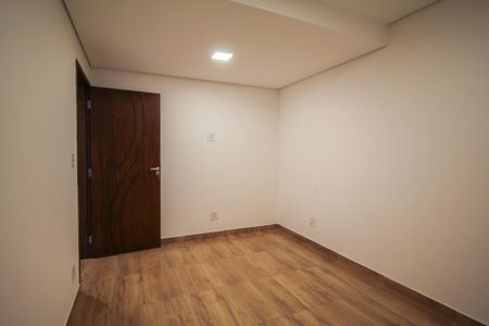 Quarto 1 de casa para alugar com 3 quartos, 140m² em Balneário São Francisco, Diadema