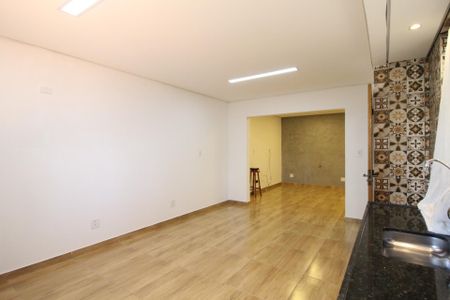 Cozinha de casa para alugar com 3 quartos, 140m² em Balneário São Francisco, Diadema
