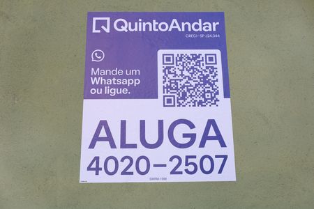 Apartamento para alugar com 50m², 2 quartos e 1 vagaPlaca GRANDE instalada na fachada do condomínio, dia 17/07/2026 - Código da placa: SWRM-1599