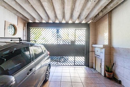 Casa para alugar com 126m², 2 quartos e 2 vagas Casa para alugar com 126m², 2 quartos e 2 vagasGaragem