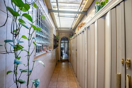 Casa para alugar com 126m², 2 quartos e 2 vagas Casa para alugar com 126m², 2 quartos e 2 vagasCorredor