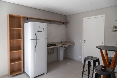 Apartamento para alugar com 39m², 2 quartos e 1 vagaÁrea comum - Salão de festas