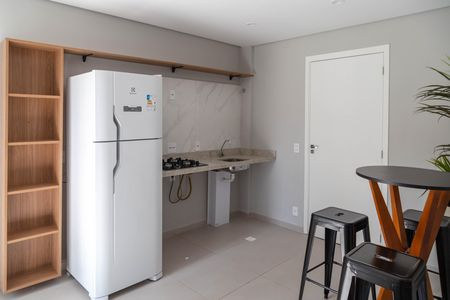 Apartamento para alugar com 39m², 2 quartos e 1 vagaÁrea comum - Salão de festas