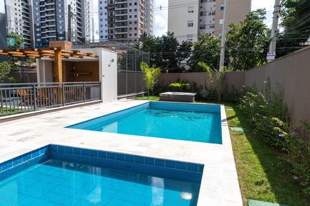 Apartamento para alugar com 39m², 2 quartos e 1 vagaÁrea comum - Piscina