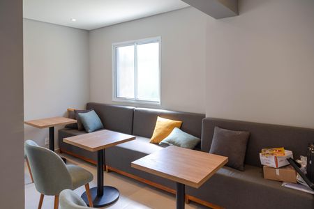 Apartamento para alugar com 39m², 2 quartos e 1 vagaÁrea comum - Salão de festas