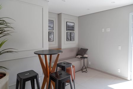 Apartamento para alugar com 39m², 2 quartos e 1 vagaÁrea comum - Salão de festas