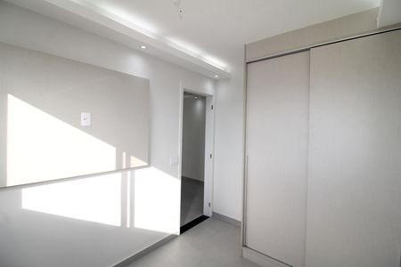 Quarto 2 de apartamento para alugar com 2 quartos, 40m² em Parada Inglesa, São Paulo