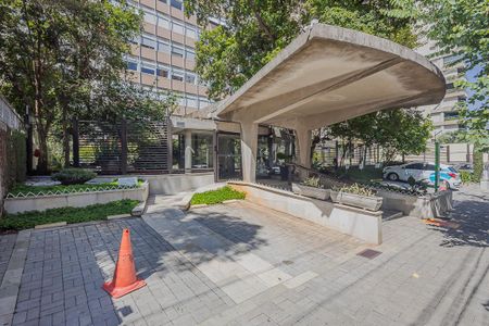 Fachada de apartamento para alugar com 3 quartos, 180m² em Cerqueira César, São Paulo
