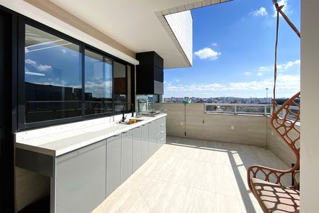 Apartamento à venda com 163m², 3 quartos e 3 vagas Apartamento à venda com 163m², 3 quartos e 3 vagasCobertura