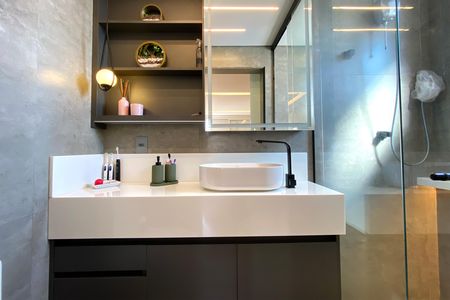 Apartamento à venda com 163m², 3 quartos e 3 vagas Apartamento à venda com 163m², 3 quartos e 3 vagasBanheiro da Suíte 1