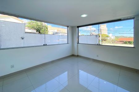 Apartamento à venda com 163m², 3 quartos e 3 vagas Apartamento à venda com 163m², 3 quartos e 3 vagasÁrea comum