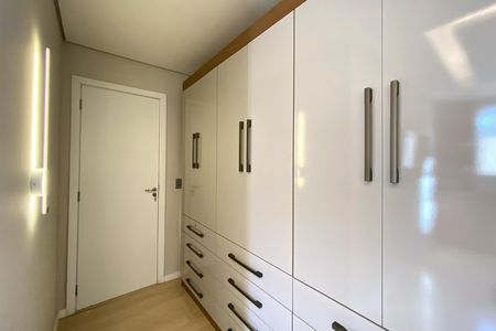 Apartamento à venda com 163m², 3 quartos e 3 vagas Apartamento à venda com 163m², 3 quartos e 3 vagasSuite - Armários