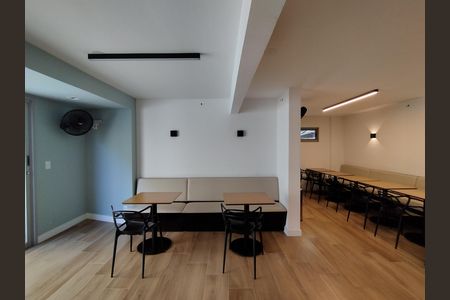 Apartamento à venda com 63m², 2 quartos e 1 vaga Apartamento à venda com 63m², 2 quartos e 1 vagaÁrea comum - Salão de festas