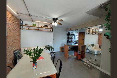Apartamento à venda com 63m², 2 quartos e 1 vaga Apartamento à venda com 63m², 2 quartos e 1 vagaSala