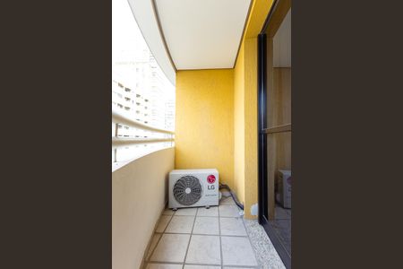 Studio à venda com 35m², 1 quarto e 1 vaga Studio à venda com 35m², 1 quarto e 1 vagaSacada