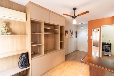 Apartamento à venda com 48m², 1 quarto e sem vaga Apartamento à venda com 48m², 1 quarto e sem vagaSala