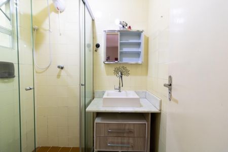 Banheiro de apartamento para alugar com 1 quarto, 48m² em Cidade Baixa, Porto Alegre