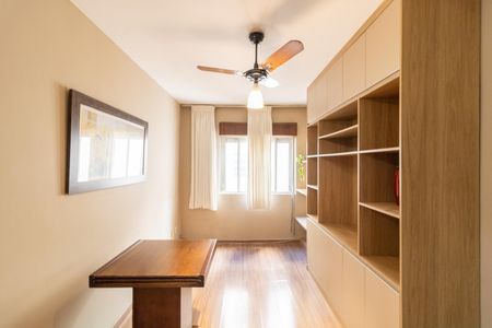 Apartamento à venda com 48m², 1 quarto e sem vaga Apartamento à venda com 48m², 1 quarto e sem vagaSala