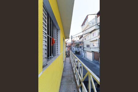Casa para alugar com 2 quartos, 100m² em Vila Ayrosa, São Paulo