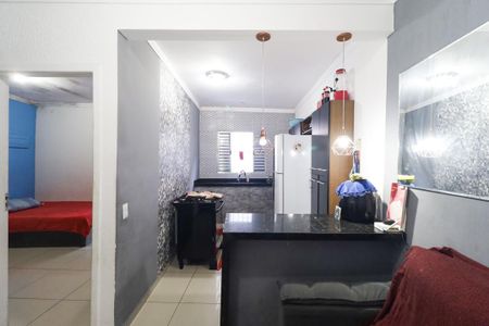 Casa para alugar com 2 quartos, 100m² em Vila Ayrosa, São Paulo