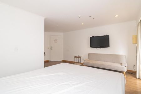 Studio à venda com 35m², 1 quarto e 1 vaga Studio à venda com 35m², 1 quarto e 1 vagaStudio