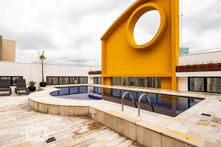 Studio à venda com 35m², 1 quarto e 1 vaga Studio à venda com 35m², 1 quarto e 1 vagaÁrea comum - Piscina