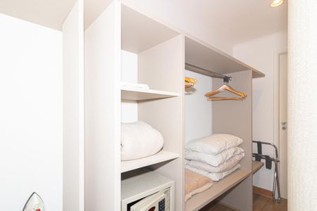 Studio à venda com 35m², 1 quarto e 1 vaga Studio à venda com 35m², 1 quarto e 1 vagaStudio