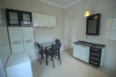 Casa para alugar com 40m², 1 quarto e 1 vaga