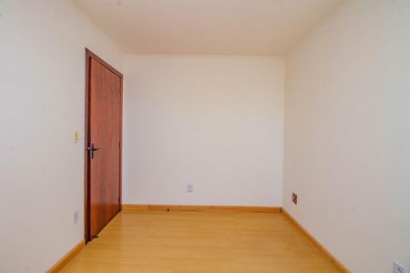 Quarto 2 de apartamento para alugar com 3 quartos, 74m² em Sarandi, Porto Alegre