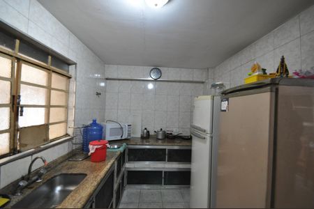 Cozinha de casa para alugar com 2 quartos, 120m² em Conjunto Habitacional Jova Rural, São Paulo