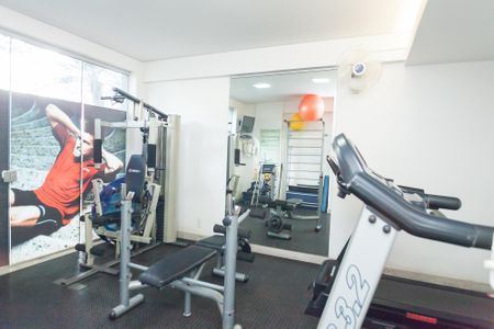 Apartamento à venda com 290m², 3 quartos e 3 vagas Apartamento à venda com 290m², 3 quartos e 3 vagasAcademia