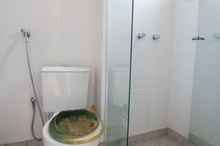 Banheiro suite 2 de apartamento à venda com 3 quartos, 290m² em São José, Belo Horizonte